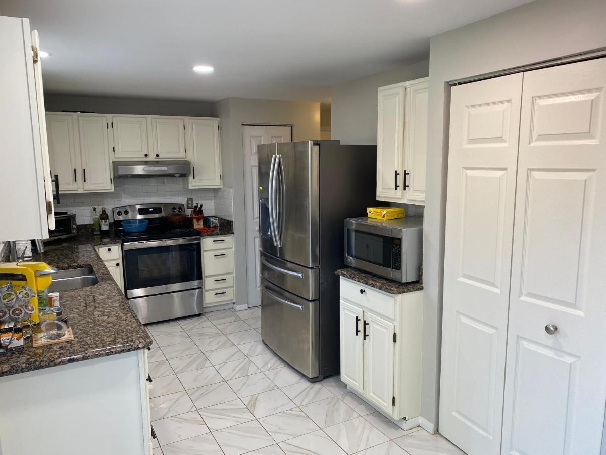 Upgraded, Beautiful 4 Bd Colonial In 银泉 外观 照片