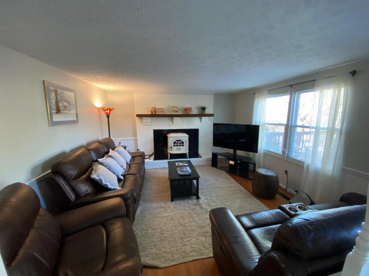 Upgraded, Beautiful 4 Bd Colonial In 银泉 外观 照片